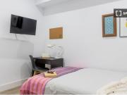 Se alquila habitación en piso compartido de 9...