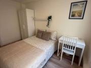 Se alquila habitación en piso compartido en Alicante