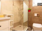 Se alquila habitación en piso compartido en Barcelona