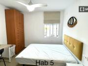 Habitación en piso compartido de 7 habitaciones, Els...
