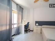 Se alquila habitación en piso compartido en Granada