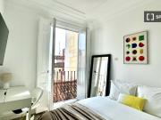 Habitación compartida de 5 habitaciones en Justicia, Madrid