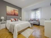 Se alquila habitación en piso compartido de 8...