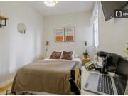 Se alquila habitación en piso compartido en Madrid