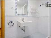 Se alquila habitación en piso compartido en Madrid