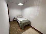 Se alquila habitación en piso compartido en Prado Parque...