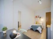 Se alquila habitación en piso compartido en...
