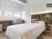 Habitación compartida en piso de 6 habitaciones, San...