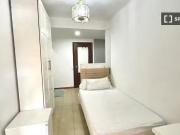 Se alquila habitación en piso de 10 habitaciones en...
