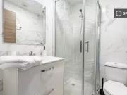 Se alquila habitación en piso de 18 habitaciones en Madrid