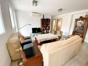 Se alquila habitación en piso de 2 dormitorios en...