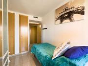 Se alquila habitación en piso de 2 habitaciones en...