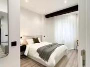 Se alquila habitación en piso de 3 dormitorios en...