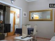 Se alquila habitación en piso de 3 dormitorios en Sant Martí