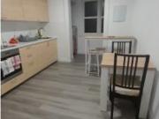 Se alquila habitación en piso de 3 habitaciones en Atxuri