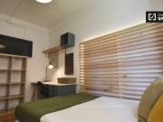 Se alquila habitación en piso de 3 habitaciones en Barcelona