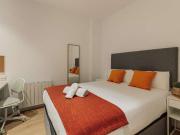 Se alquila habitación en piso de 3 habitaciones en Barcelona