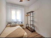 Se alquila habitación en piso de 3 habitaciones en Granada Se alquila habitación en piso de 3 habitaciones en Granada