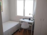 Se alquila habitación en piso de 3 habitaciones en La...