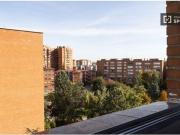 Se alquila habitación en piso de 3 habitaciones en Madrid