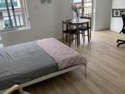 Se alquila habitación en piso de 3 habitaciones en...