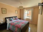 Se alquila habitación en piso de 3 habitaciones en Palma