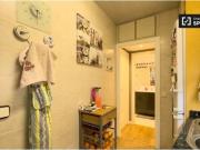 Se alquila habitación en piso de 3 habitaciones en Porta