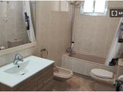 Se alquila habitación en piso de 3 habitaciones en San...