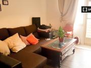Se alquila habitación en piso de 3 habitaciones en Santander