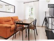 Se alquila habitación en piso de 3 habitaciones en Sevilla