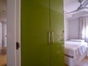 Se alquila habitación en piso de 4 dormitorios en...