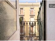 Se alquila habitación en piso de 4 dormitorios en Barcelona