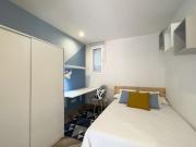 Habitación en piso compartido de 4 habitaciones, la...