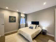 Se alquila habitación en piso de 4 dormitorios en Barcelona