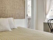 Se alquila habitación en piso de 4 dormitorios en Barcelona