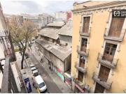 Se alquila habitación en piso de 4 dormitorios en Barcelona