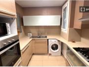 Se alquila habitación en piso de 4 dormitorios en...