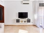 Se alquila habitación en piso de 4 dormitorios en Los...