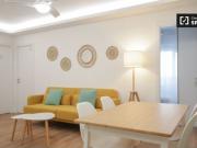Se alquila habitación en piso de 4 dormitorios en Madrid Se alquila habitación en piso de 4 dormitorios en Madrid
