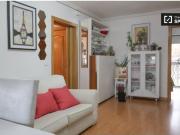 Se alquila habitación en piso de 4 dormitorios en Madrid