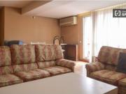 Se alquila habitación en piso de 4 dormitorios en Malasaña
