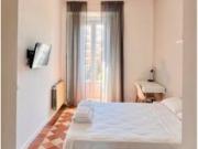 Se alquila habitación en piso de 4 dormitorios en Ópera,...