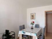 Se alquila habitación en piso de 4 dormitorios en Valencia