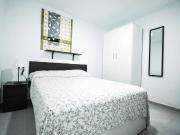 Se alquila habitación en piso de 4 dormitorios en Valencia