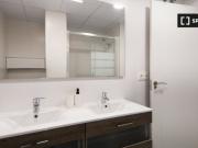 Se alquila habitación en piso de 4 dormitorios en Zaragoza