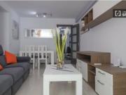 Se alquila habitación en piso de 4 habitaciones en...