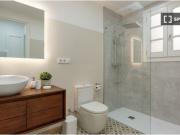Se alquila habitación en piso de 4 habitaciones en Barcelona