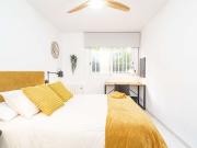 Se alquila habitación en piso de 4 habitaciones en Barcelona