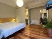 Se alquila habitación en piso de 4 habitaciones en...