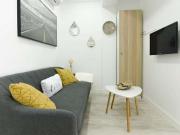 Se alquila habitación en piso de 4 habitaciones en...